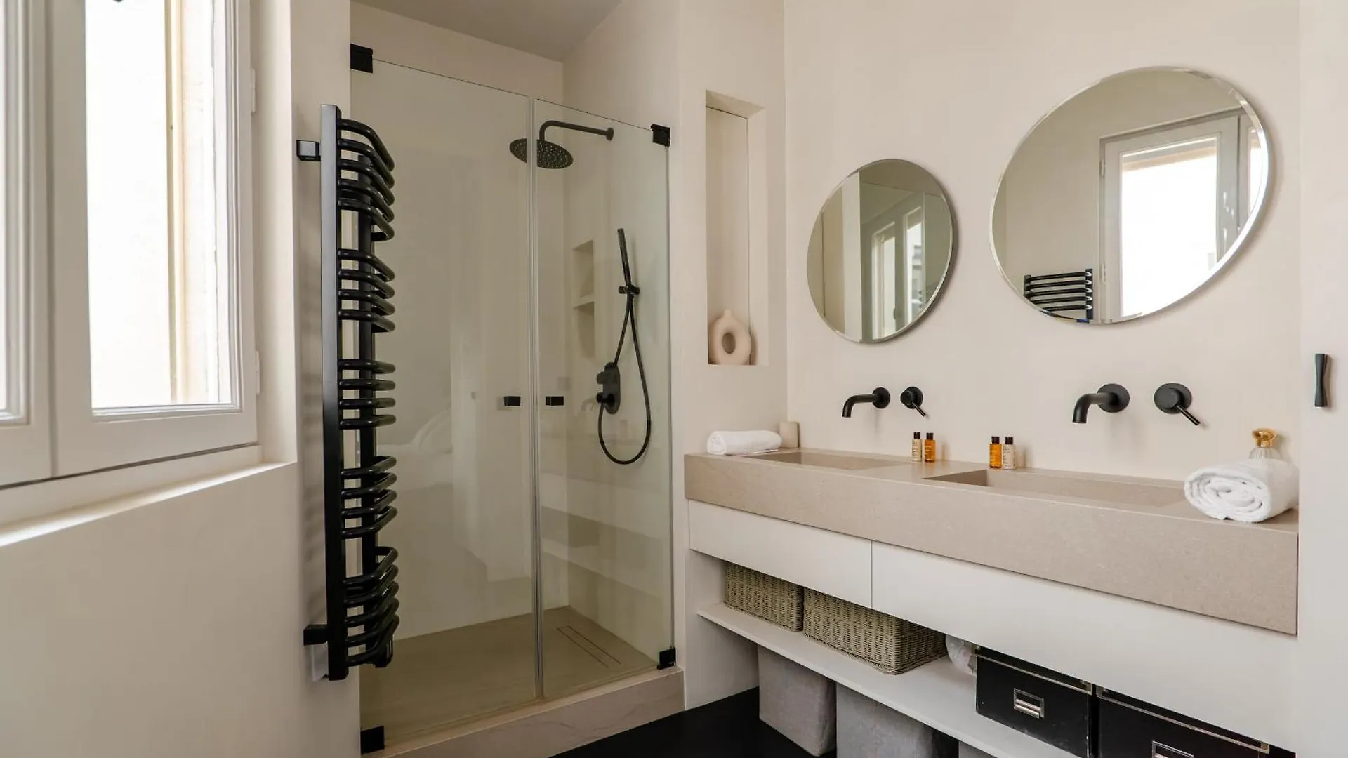 Veeve - Artistic Elevation Apartment Paris 0*,