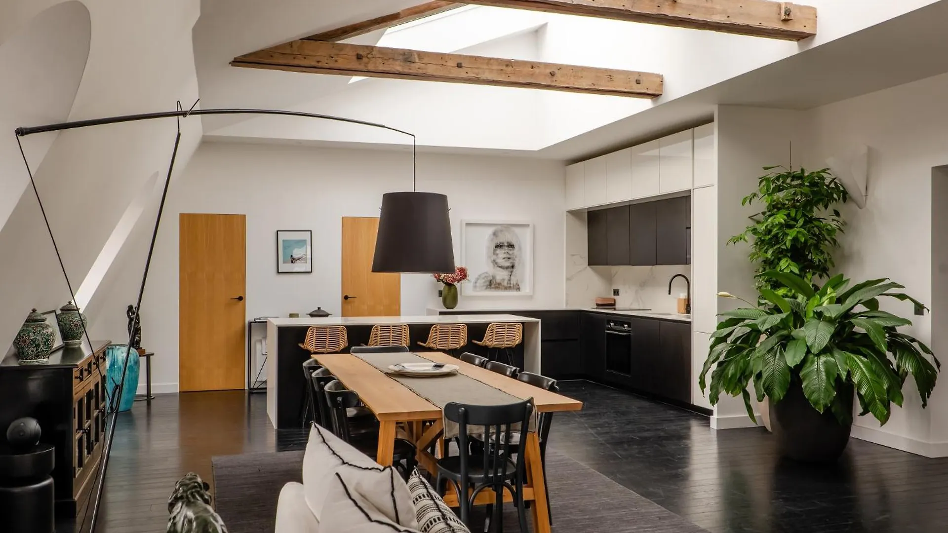 Veeve - Artistic Elevation Appartement Parijs
