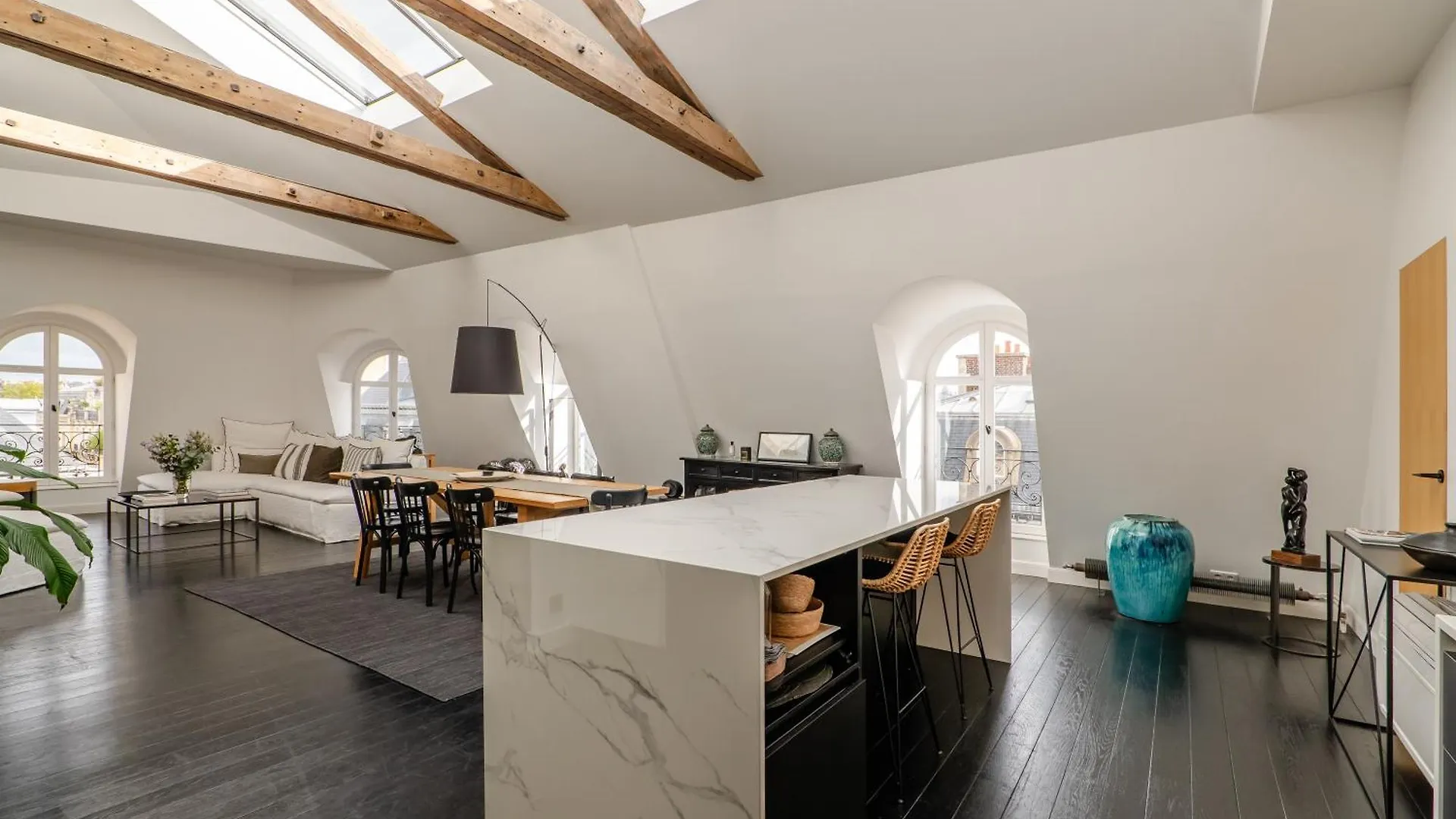 Veeve - Artistic Elevation Appartement Parijs